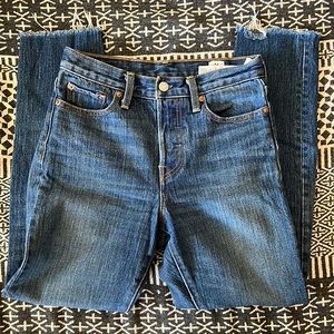 Levi’s wedgie fit white oak edition